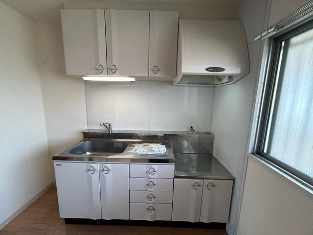 �y�L�b�`���z�@