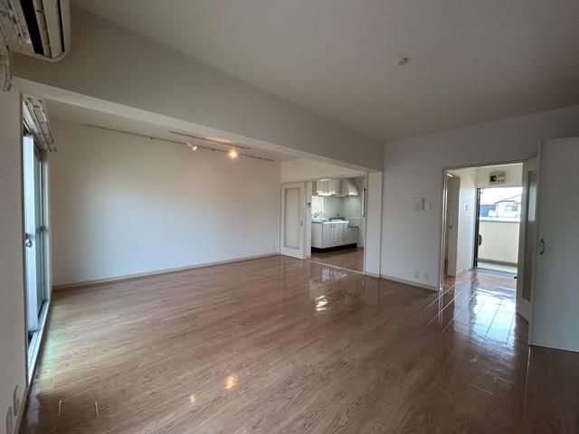 �y���̑������E�X�y�[�X�z�@