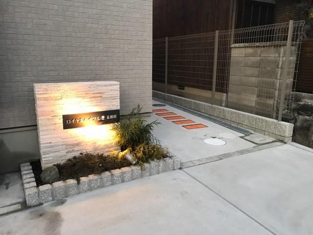 �y�G���g�����X�z�@