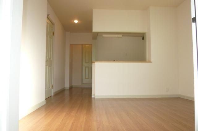 �y���ԁE���r���O�z�@