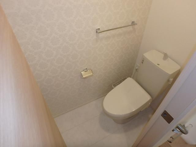 �y�g�C���z�@