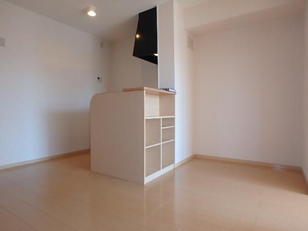 �y�����E���r���O�z�@