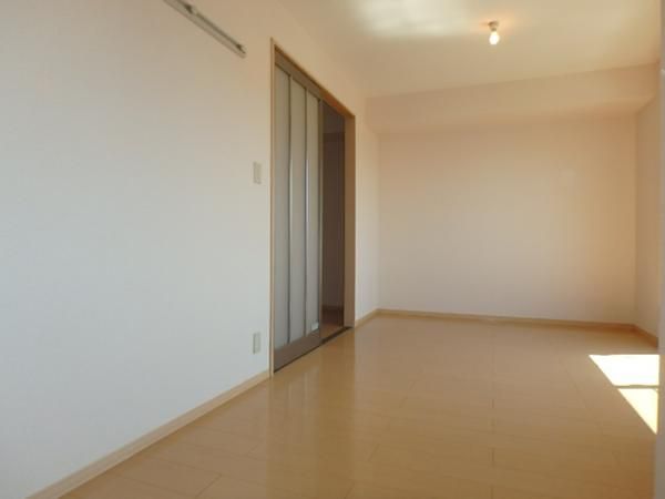 �y���̑������E�X�y�[�X�z�@