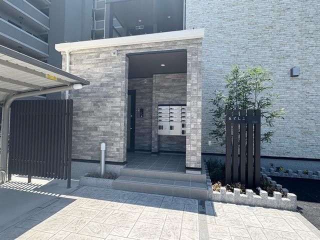 �y�G���g�����X�z�@