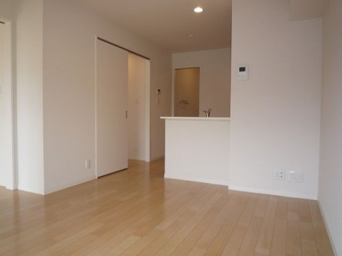 �y���ԁE���r���O�z�@