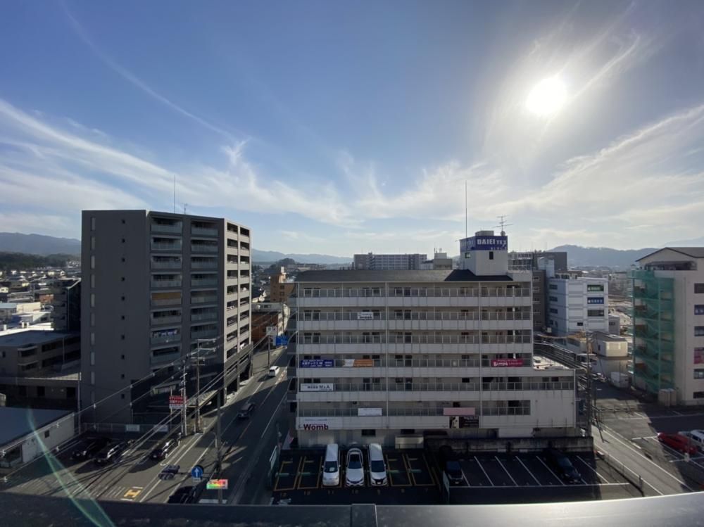 �y���]�z�@