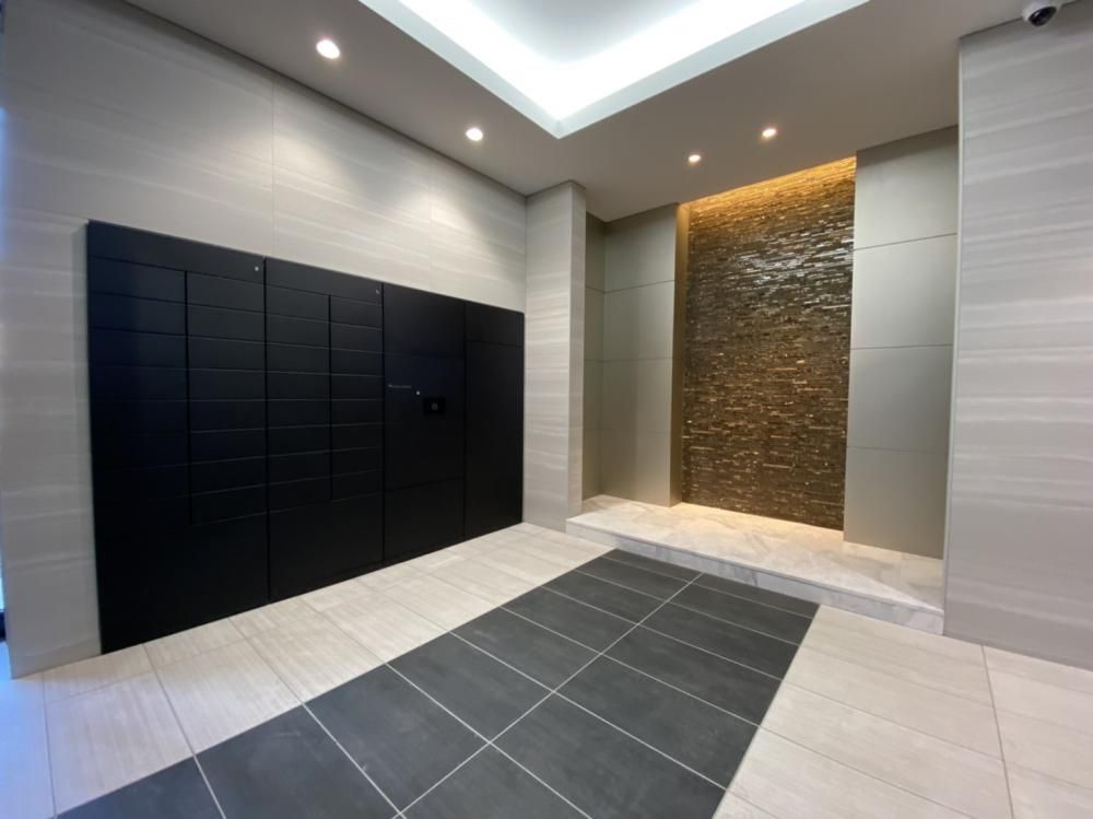 �y�G���g�����X�z�@