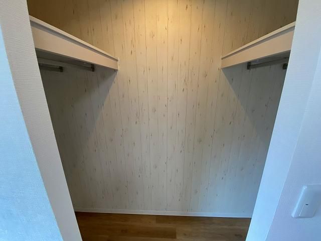 y[z@