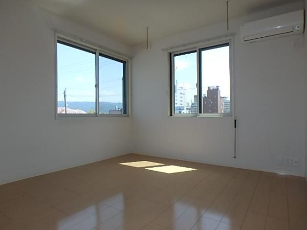 �y�o���R�j�[�z�@