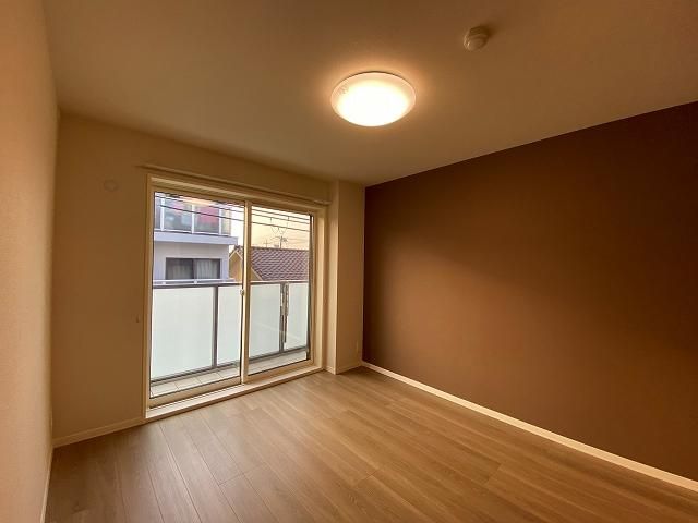 �y�Q���z�@