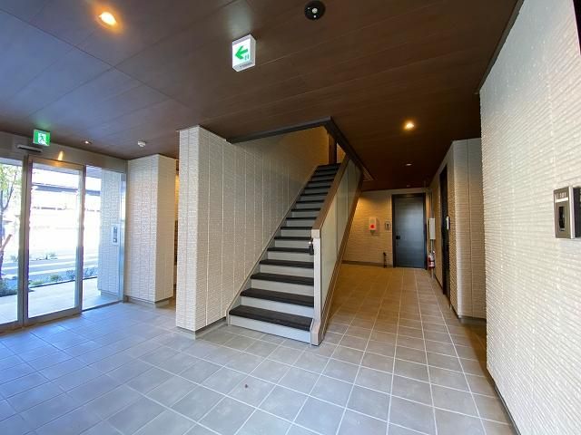 �y�G���g�����X�z�@