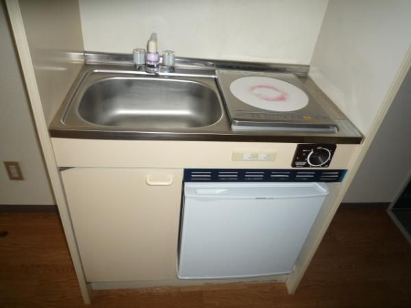 �y�L�b�`���z�@