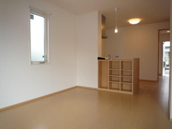 �y���ԁE���r���O�z�@