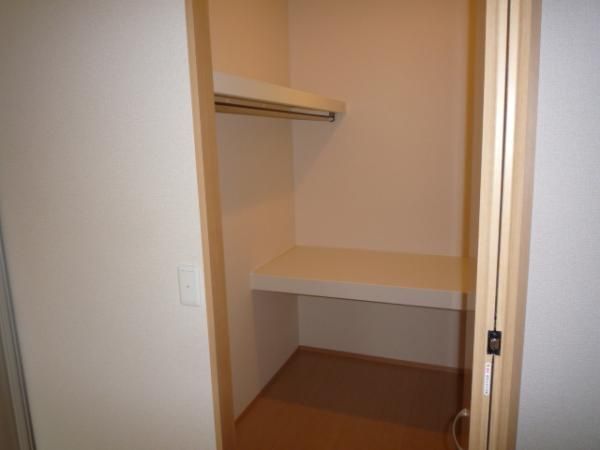 �y���[�z�@���E�H�[�N�C���N���[�[�b�g��