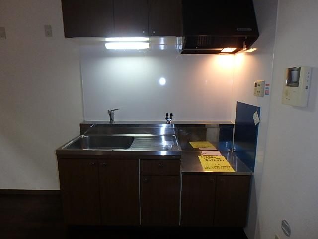 �y�L�b�`���z�@