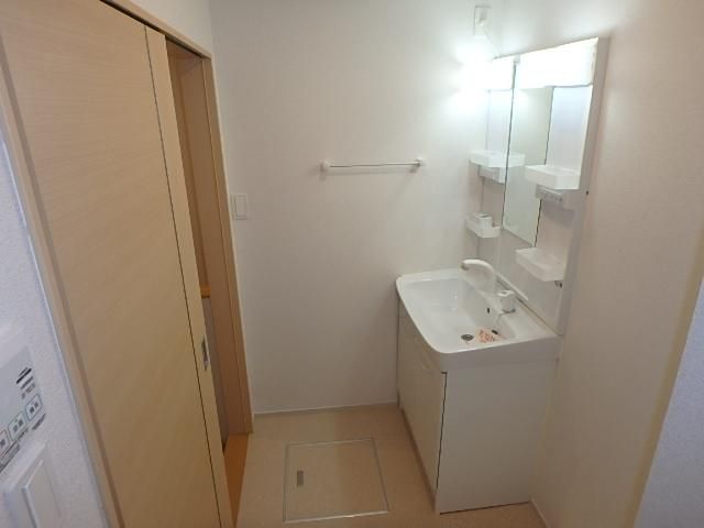 �y���ʏ��z�@