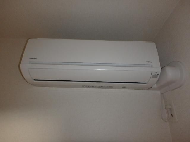 �y���̑��ݔ��z�@���G�A�R���t��