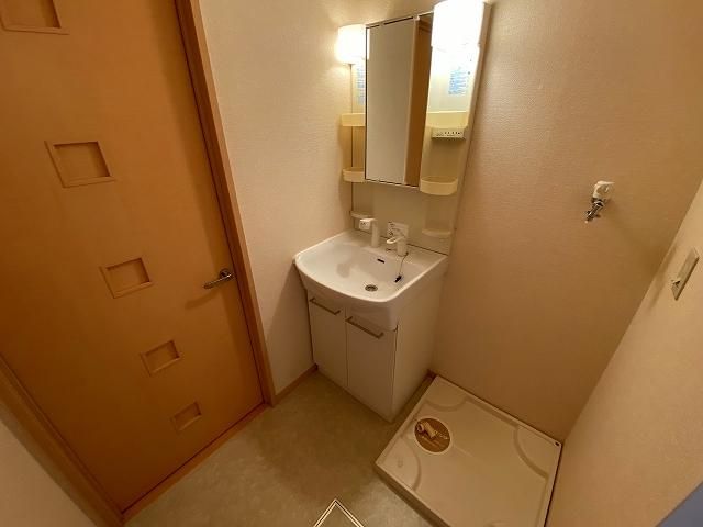 �y���ʏ��z�@