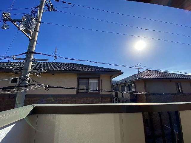 �y���]�z�@