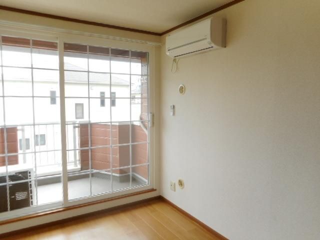 �y���ԁE���r���O�z�@