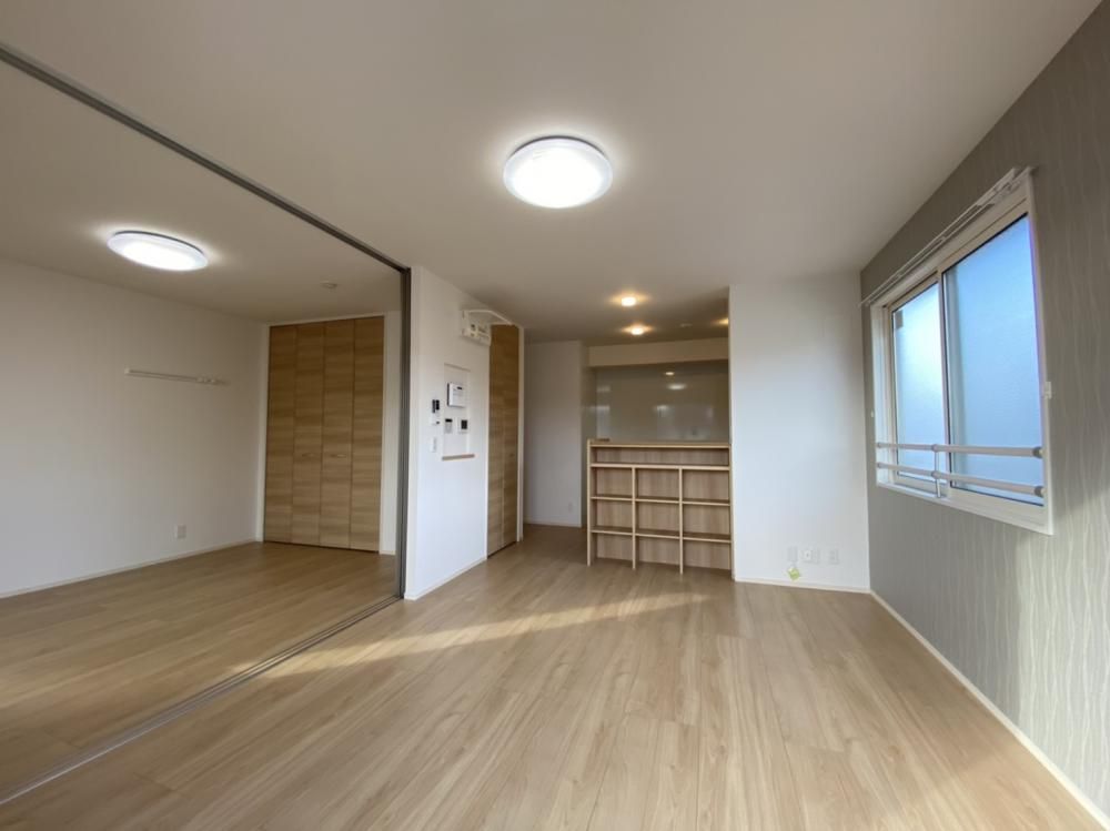 �y���ԁE���r���O�z�@