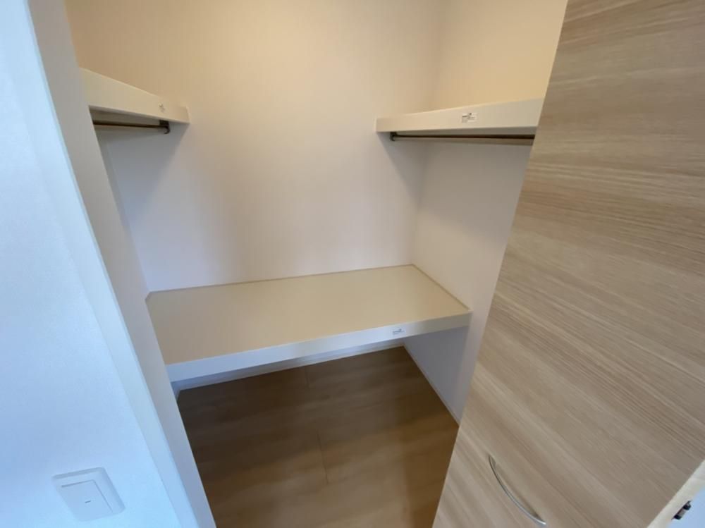 �y���[�z�@���E�H�[�N�C���N���[�[�b�g��