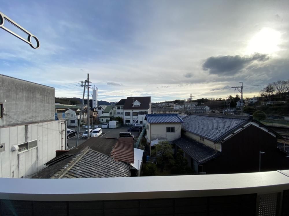 �y���]�z�@