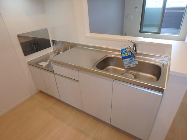 �y�L�b�`���z�@