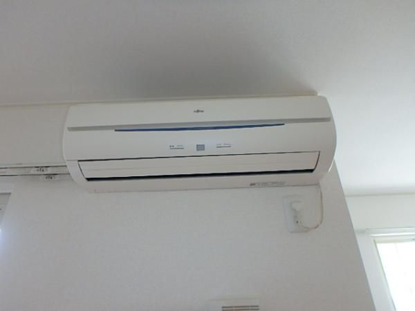 �y���̑��ݔ��z�@���G�A�R���t��