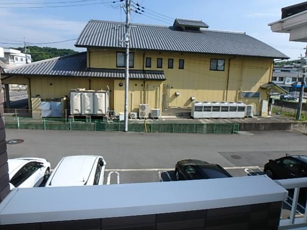 �y���]�z�@