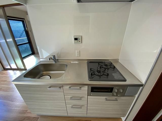 �y�L�b�`���z�@