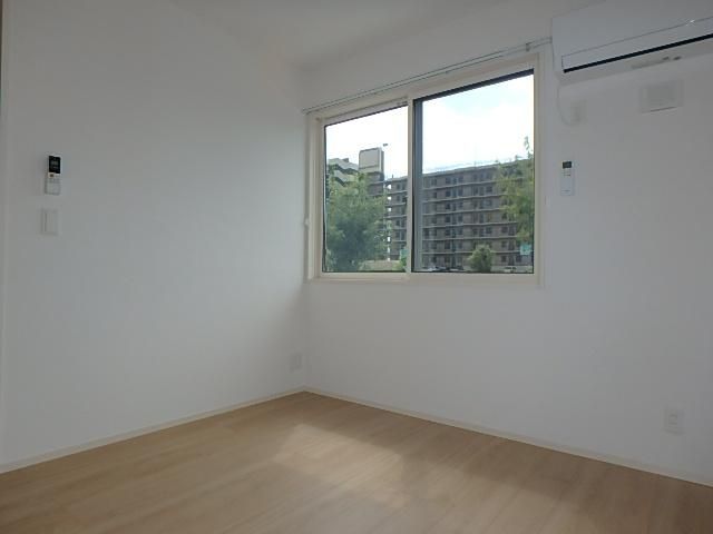 �y�Q���z�@