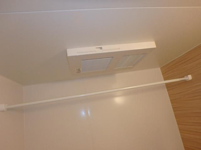 �y���̑��ݔ��z�@