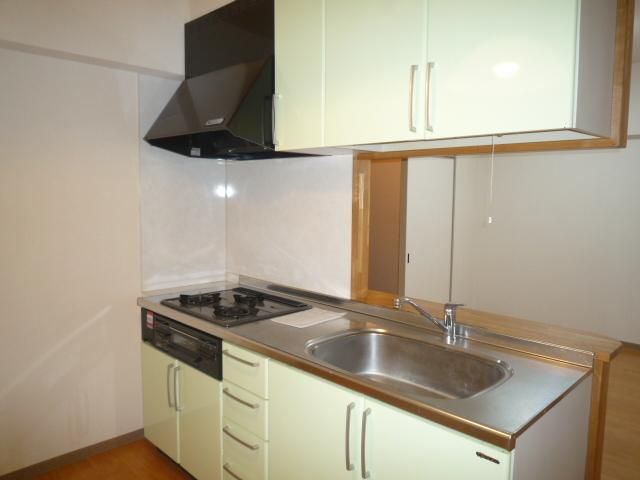 �y�L�b�`���z�@