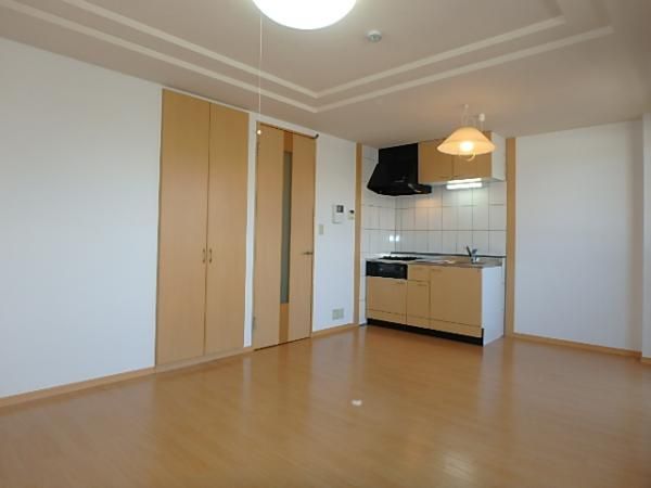 �y�����E���r���O�z�@