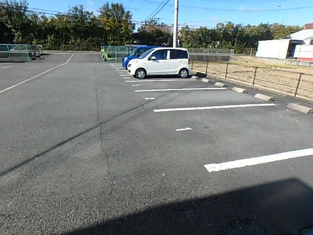 yԏz@