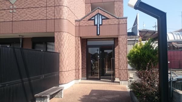 �y�G���g�����X�z�@