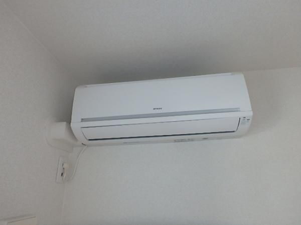 �y���̑��ݔ��z�@���G�A�R����