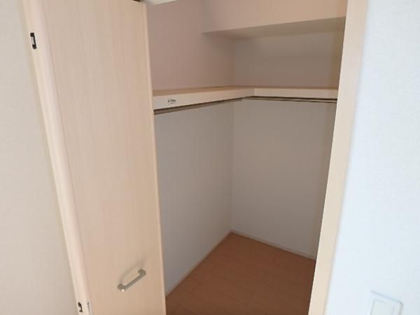 �y���[�z�@���E�H�[�N�C���N���[�[�b�g��