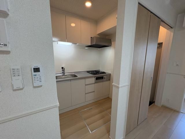 �y�L�b�`���z�@