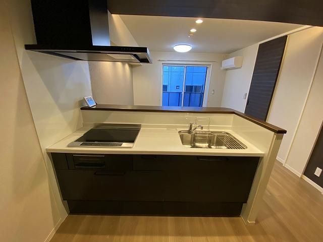 �y�L�b�`���z�@