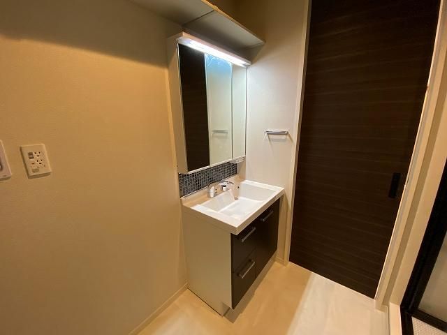 �y���ʏ��z�@