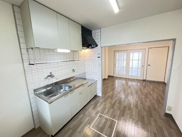 �y�L�b�`���z�@