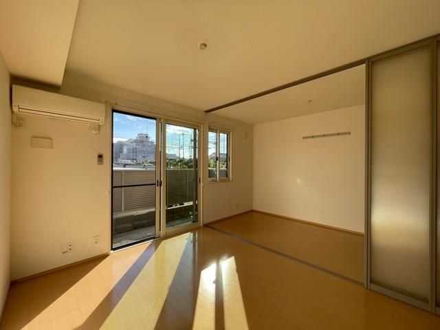 �y�Q���z�@