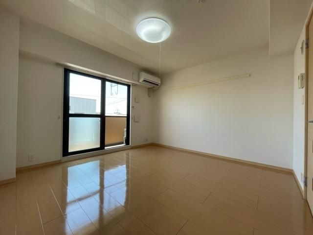 �y���ԁE���r���O�z�@