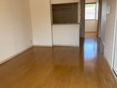 �y���ԁE���r���O�z�@