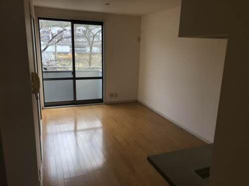 �y�����E���r���O�z�@