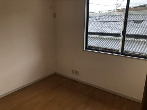 �y�����E���r���O�z�@