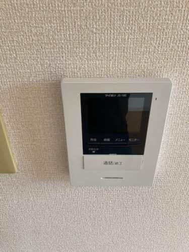 �y�Z�L�����e�B�z�@