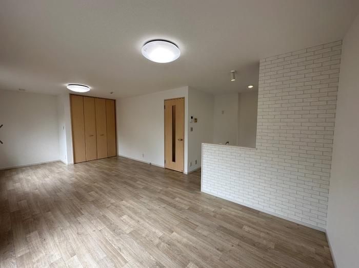 �y���ԁE���r���O�z�@